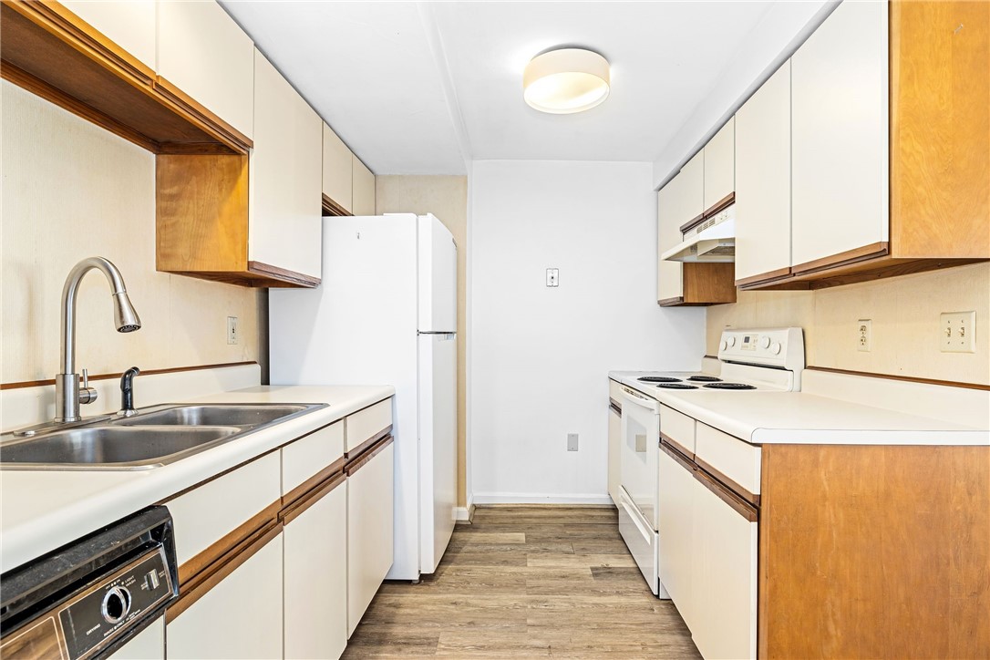 200 Post Road, Unit 504 Warwick, RI 02888 - Photo 13 of 31