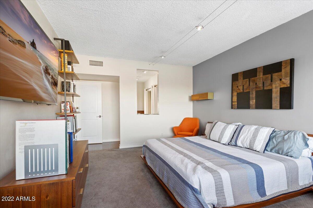 349 East Thomas Road, Unit E407 Phoenix, AZ 85012 - Photo 13 of 22 13-IMG_3371