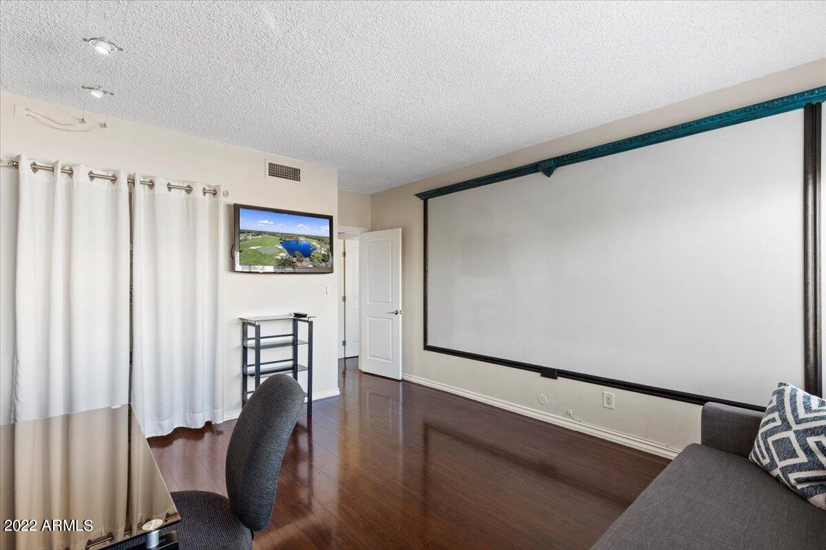 349 East Thomas Road, Unit E407 Phoenix, AZ 85012 - Photo 19 of 22 12-IMG_3355