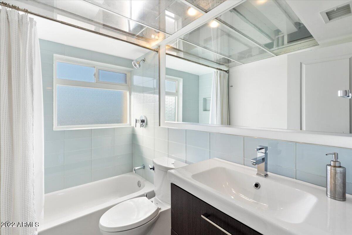 349 East Thomas Road, Unit E407 Phoenix, AZ 85012 - Photo 20 of 22 10-IMG_3335