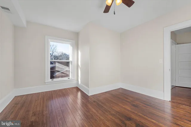 $4,400 | 311 West Main Street, Purcellville, VA 20132