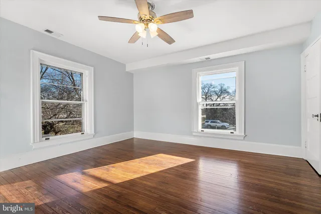 $4,400 | 311 West Main Street, Purcellville, VA 20132