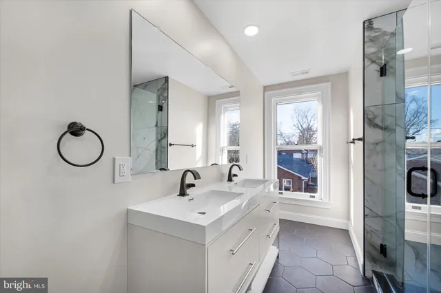 $4,400 | 311 West Main Street, Purcellville, VA 20132