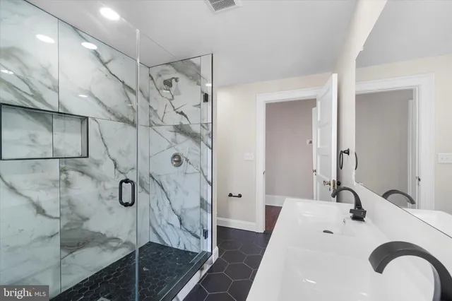 $4,400 | 311 West Main Street, Purcellville, VA 20132