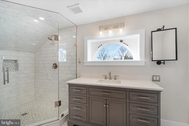 $4,400 | 311 West Main Street, Purcellville, VA 20132