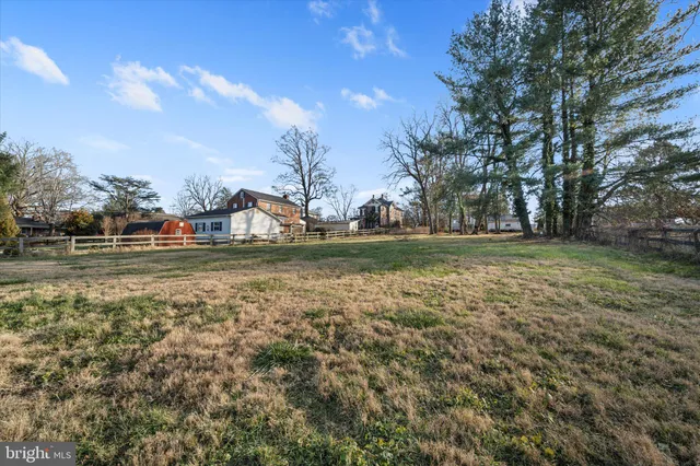 $4,400 | 311 West Main Street, Purcellville, VA 20132