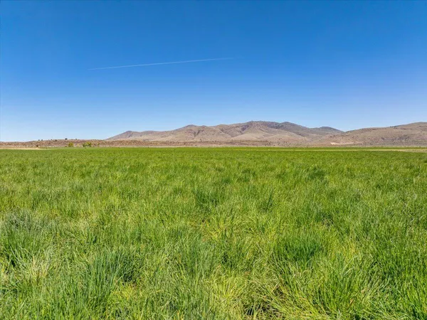 $2,850,000 | 478-505 Laura Lane, Litchfield, CA 96117