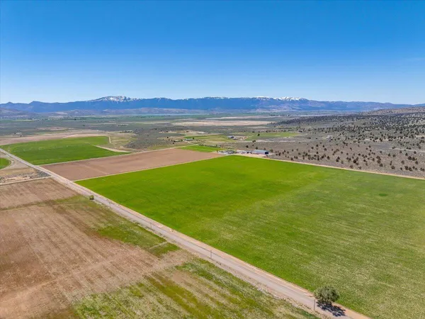 $2,850,000 | 478-505 Laura Lane, Litchfield, CA 96117