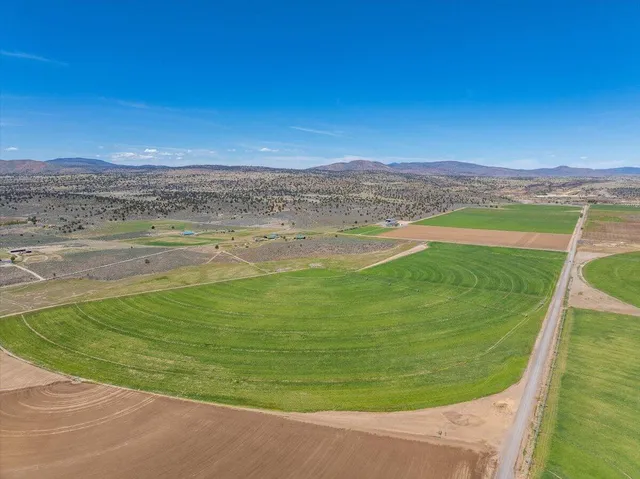$2,850,000 | 478-505 Laura Lane, Litchfield, CA 96117