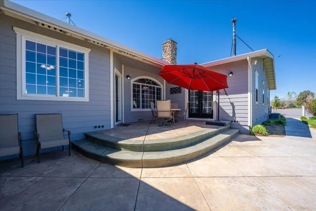 $2,850,000 | 478-505 Laura Lane, Litchfield, CA 96117