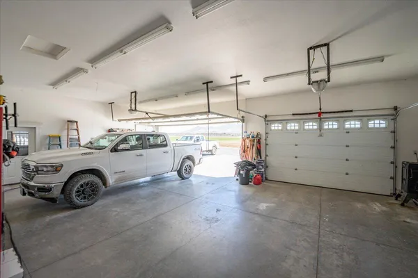 $2,850,000 | 478-505 Laura Lane, Litchfield, CA 96117