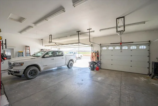 $2,850,000 | 478-505 Laura Lane, Litchfield, CA 96117