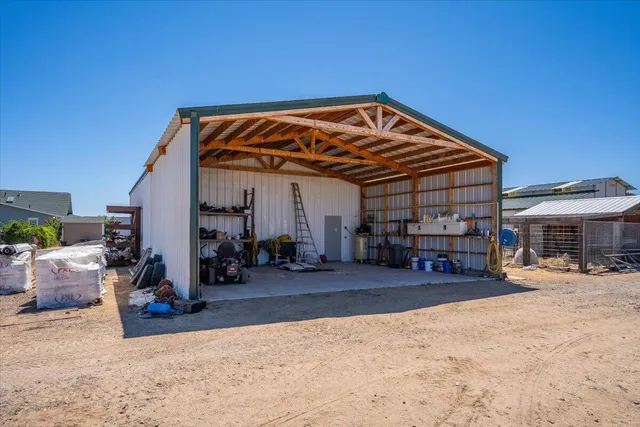 $2,850,000 | 478-505 Laura Lane, Litchfield, CA 96117