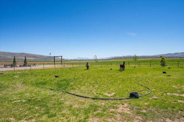 $2,850,000 | 478-505 Laura Lane, Litchfield, CA 96117