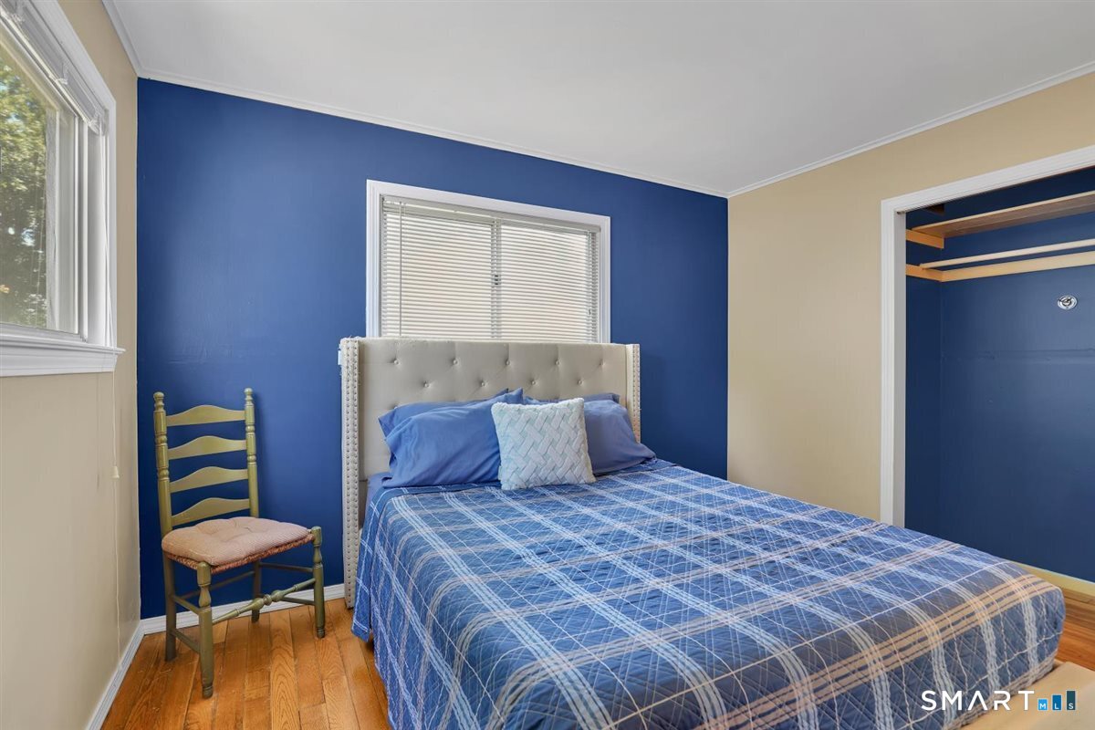 13 Predem Road Bristol, CT 06010 - Photo 17 of 31