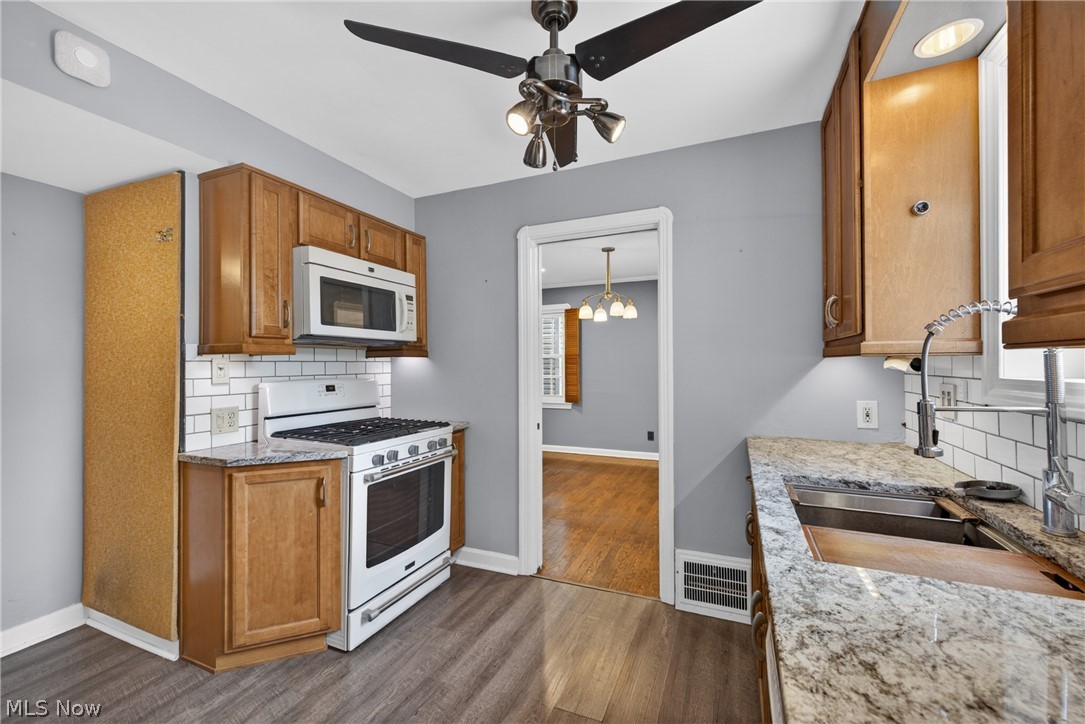 3525 Edison Road Cleveland Heights, OH 44121 - Photo 15 of 44