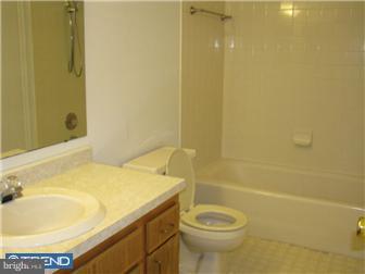 1015 Old Forge Road New Castle, DE 19720 - Photo 3 of 7 Gallery Image 3