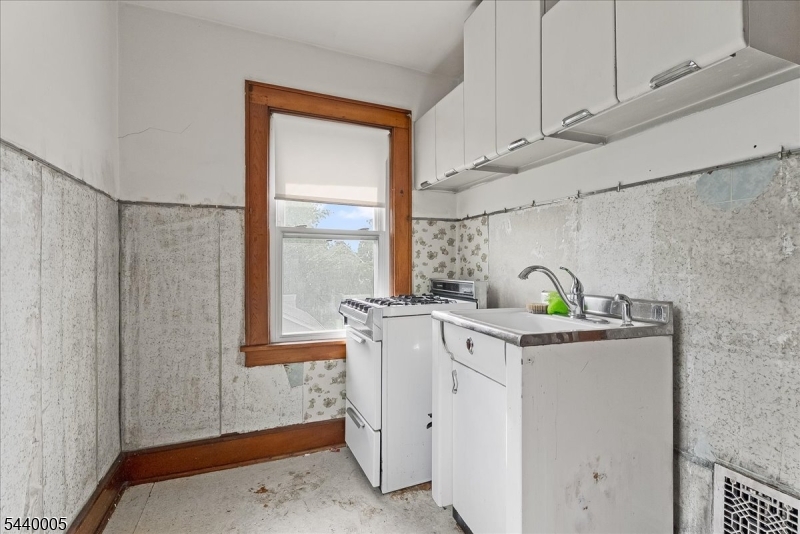 425 New Market Road, Unit 2 Piscataway, NJ 08854 - Photo 12 of 18