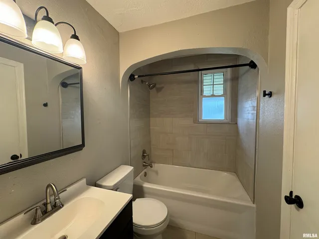 $140,000 | 808 South 18th Street, Quincy, IL 62301