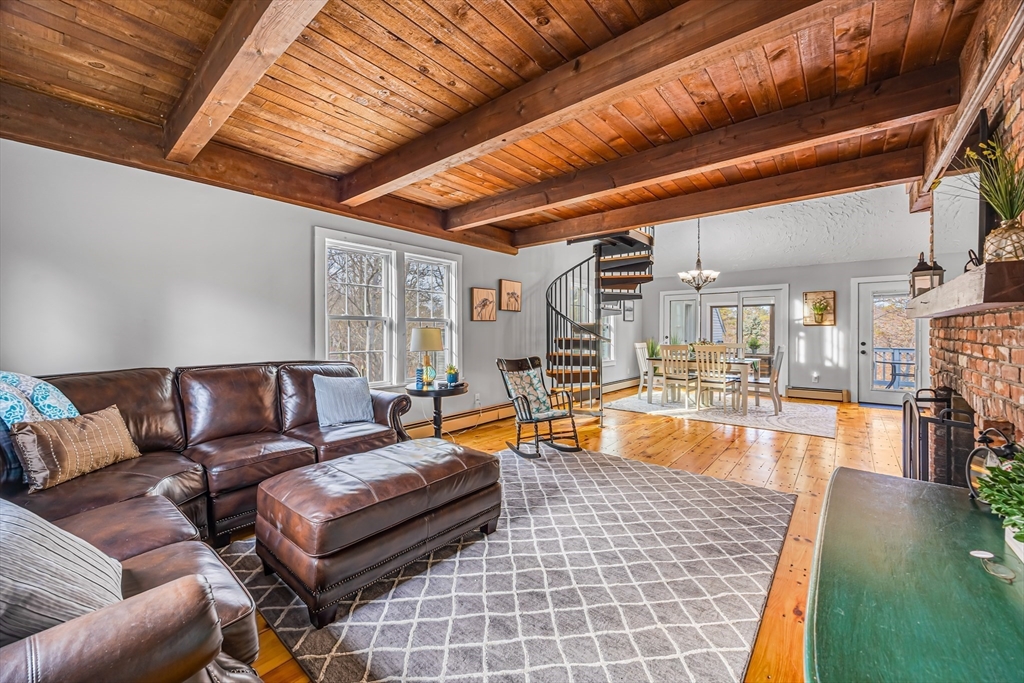 102 Prince Way Dennis, MA 02660 - Photo 13 of 42