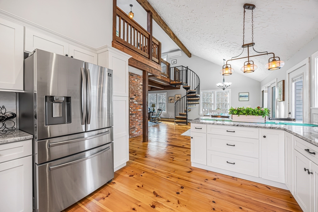 102 Prince Way Dennis, MA 02660 - Photo 8 of 42