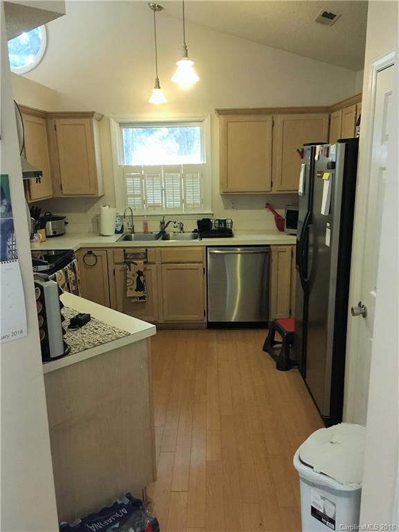 7806 Trotter Road Charlotte, NC 28216 - Photo 3 of 21 Gallery Image 3