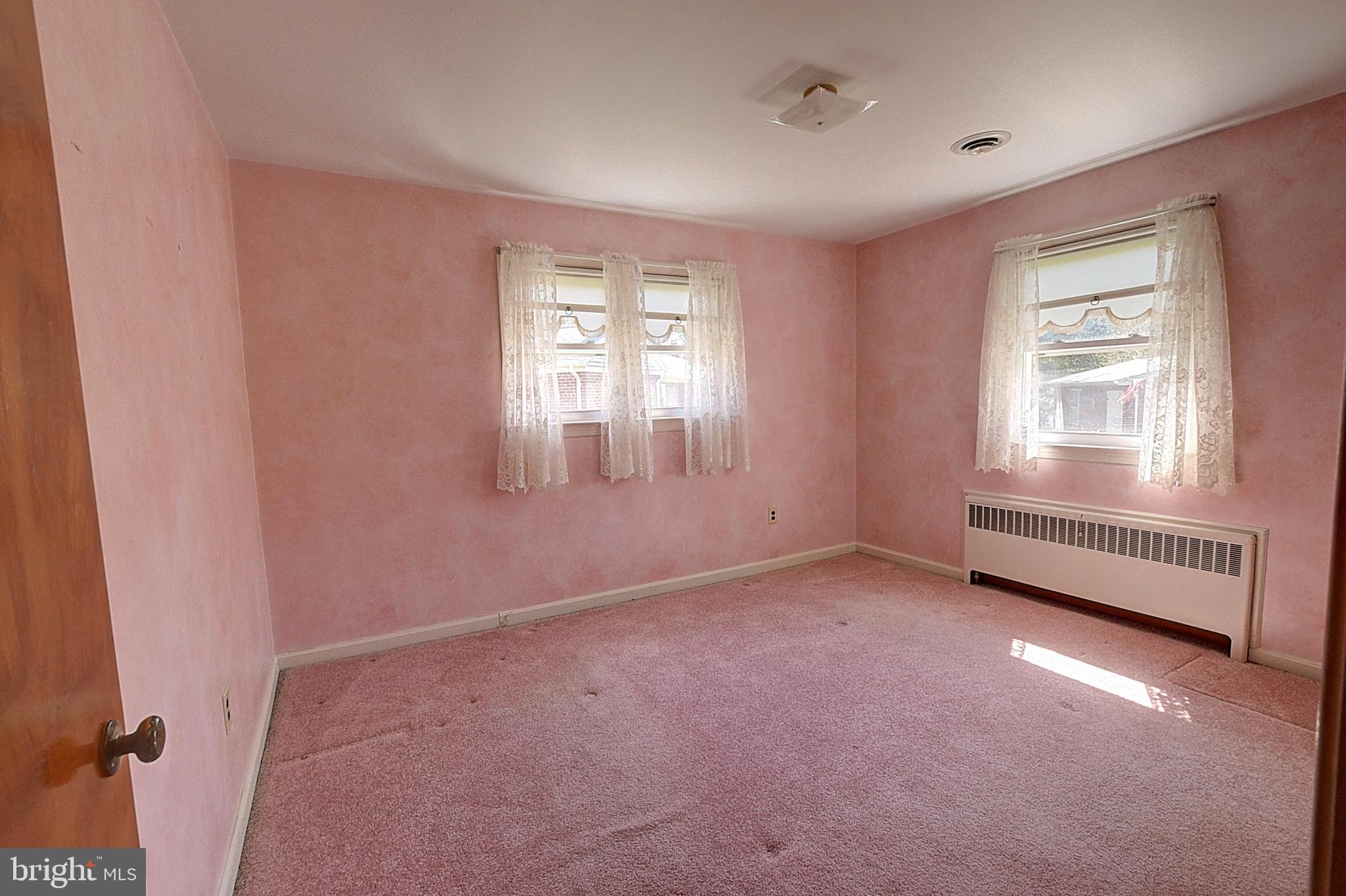 6503 Horseshoe Road Clinton, MD 20735 - Photo 11 of 17 Bedroom