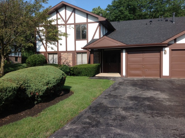 1454 North Elmhurst Road, Unit 201B Mount Prospect, IL 60056 - Photo 1 of 18