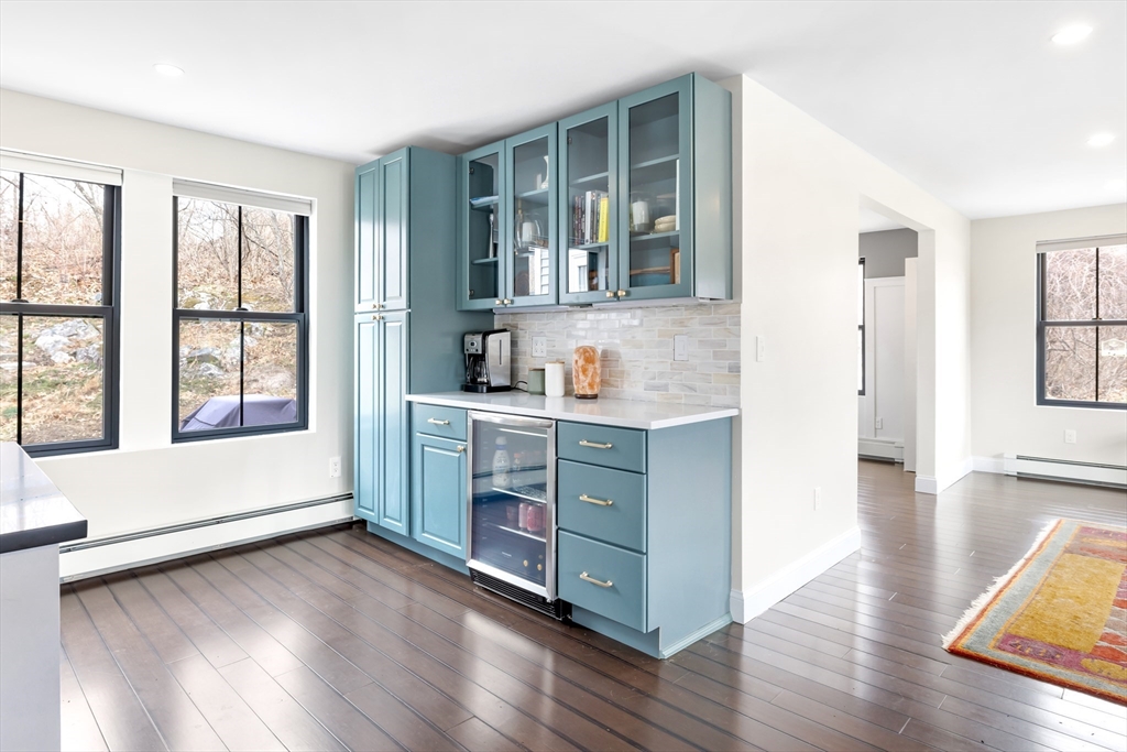36 Fisher Road Southborough, MA 01772 - Photo 10 of 40 Gallery Image 10