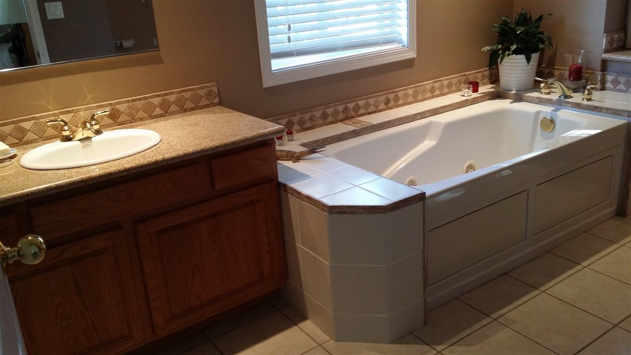 5055 South Swenson Road Deer Park, WA 99006 - Photo 12 of 20 Gallery Image 12