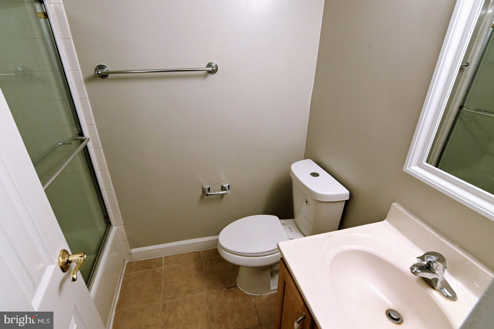 11658 Stoneview Square, Unit 2B Reston, VA 20191 - Photo 21 of 31 Gallery Image 21