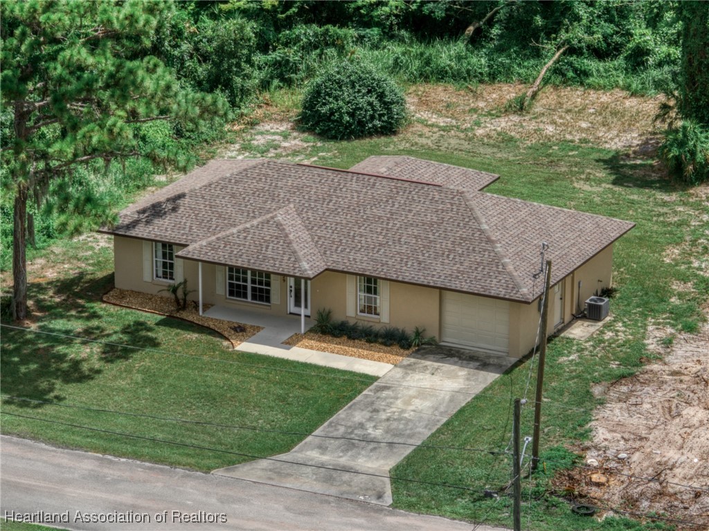 3929 Simca Street Sebring, FL 33872 - Photo 5 of 50 Gallery Image 5