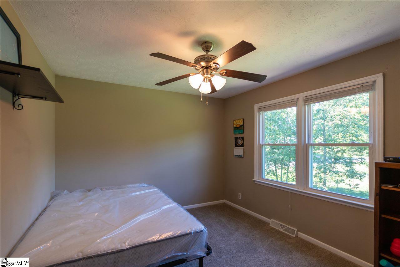 4 Brooks Road Mauldin, SC 29662 - Photo 14 of 19 Gallery Image 14