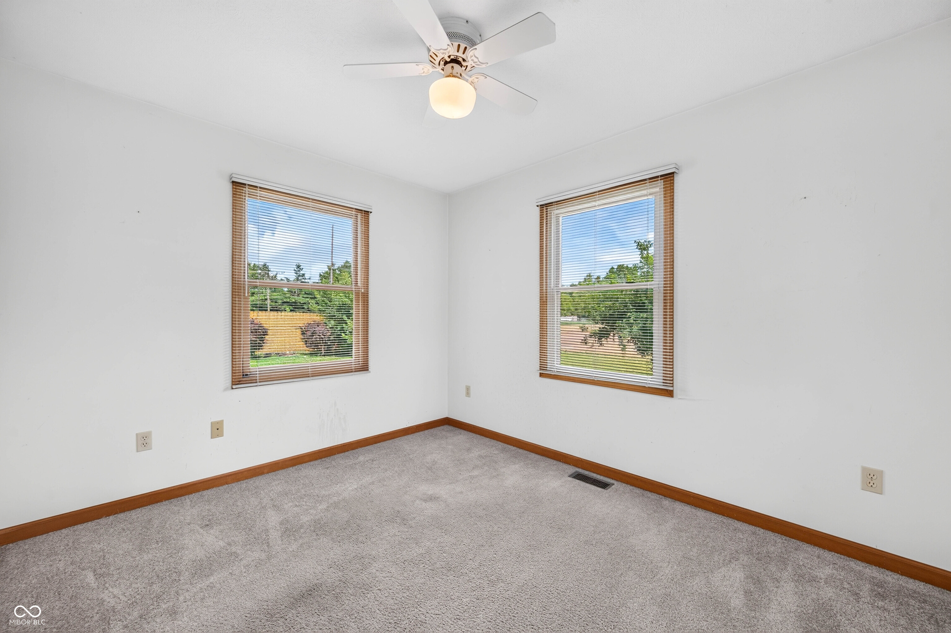 2530 Cedar Ridge Drive Columbus, IN 47203 - Photo 22 of 48