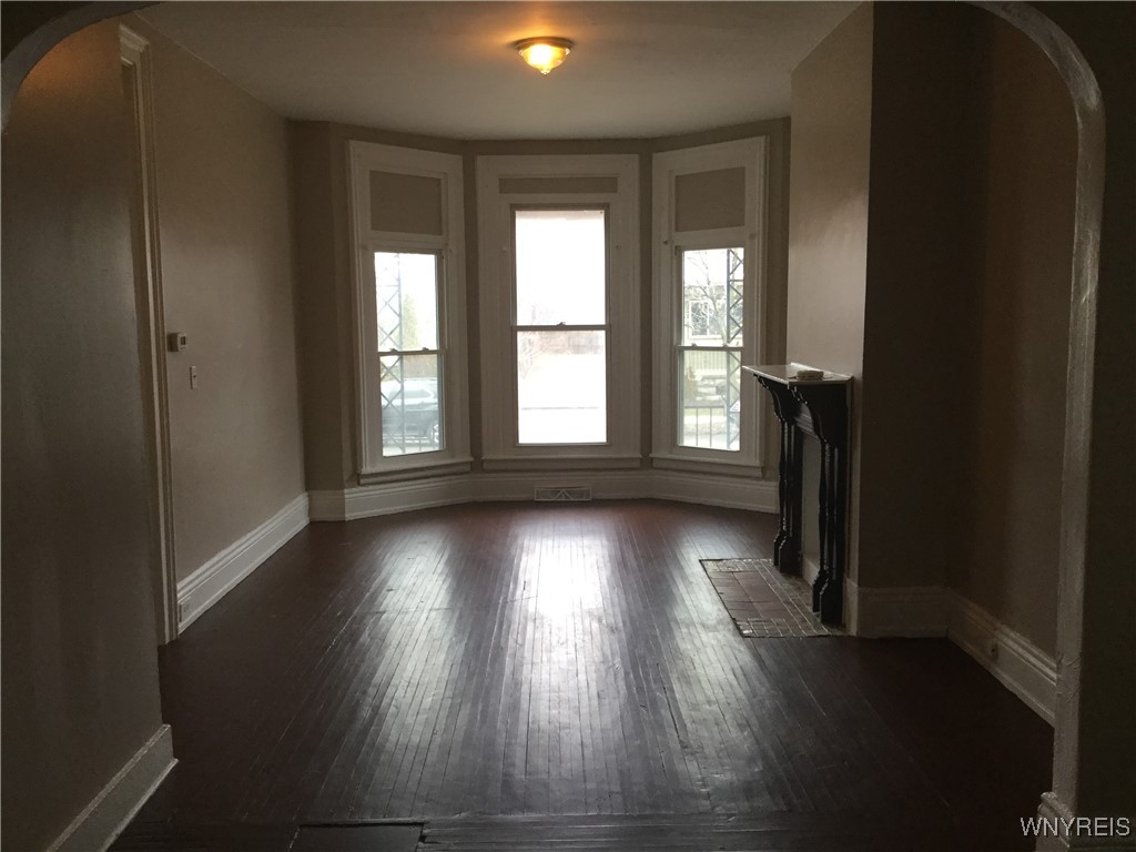 59 York Street Buffalo, NY 14213 - Photo 4 of 9