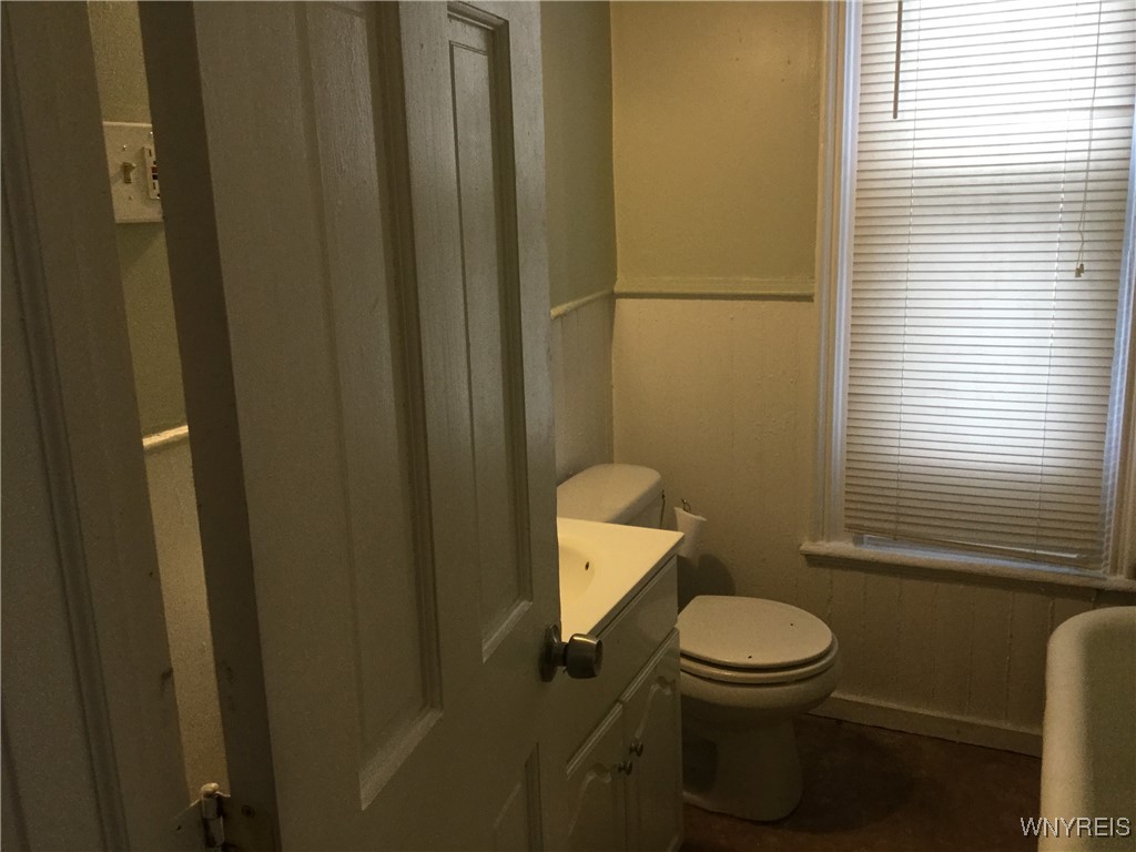 59 York Street Buffalo, NY 14213 - Photo 9 of 9