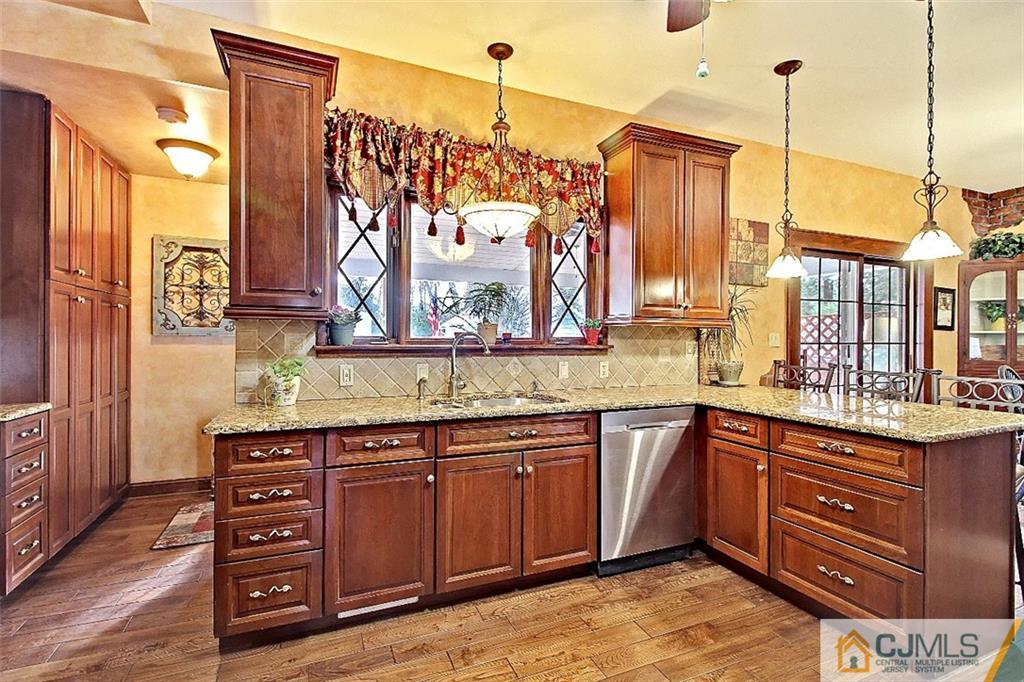 408 Raritan Avenue Middlesex, NJ 08846 - Photo 8 of 25 Gallery Image 8