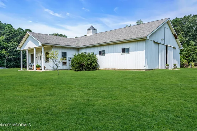 a view of a golf course