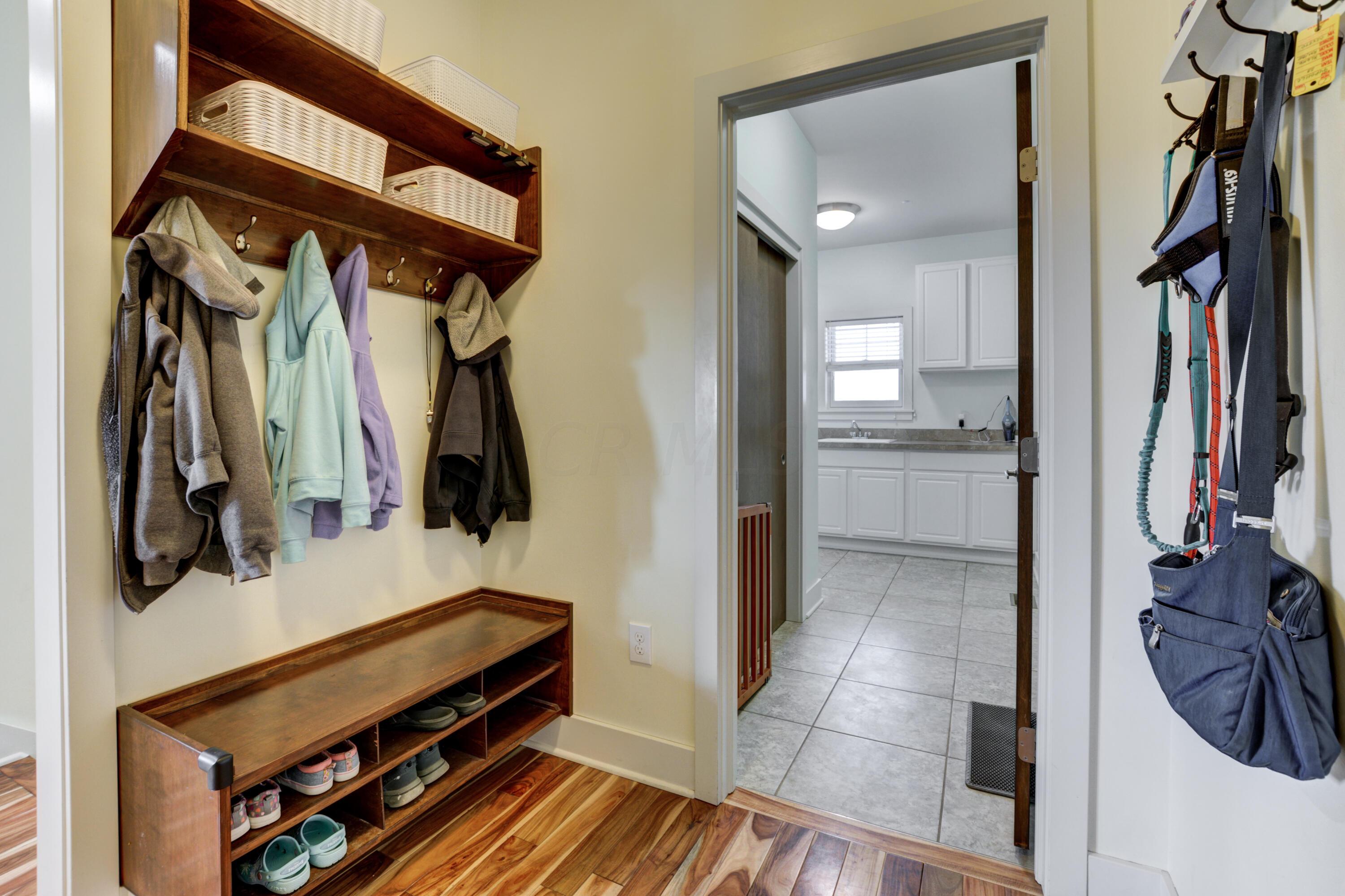 12800 Trenton Road Galena, OH 43021 - Photo 34 of 49 Mud Room