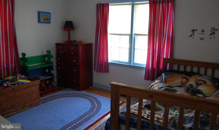 9310 Maple Street Manassas, VA 20110 - Photo 7 of 18 Bedroom #2