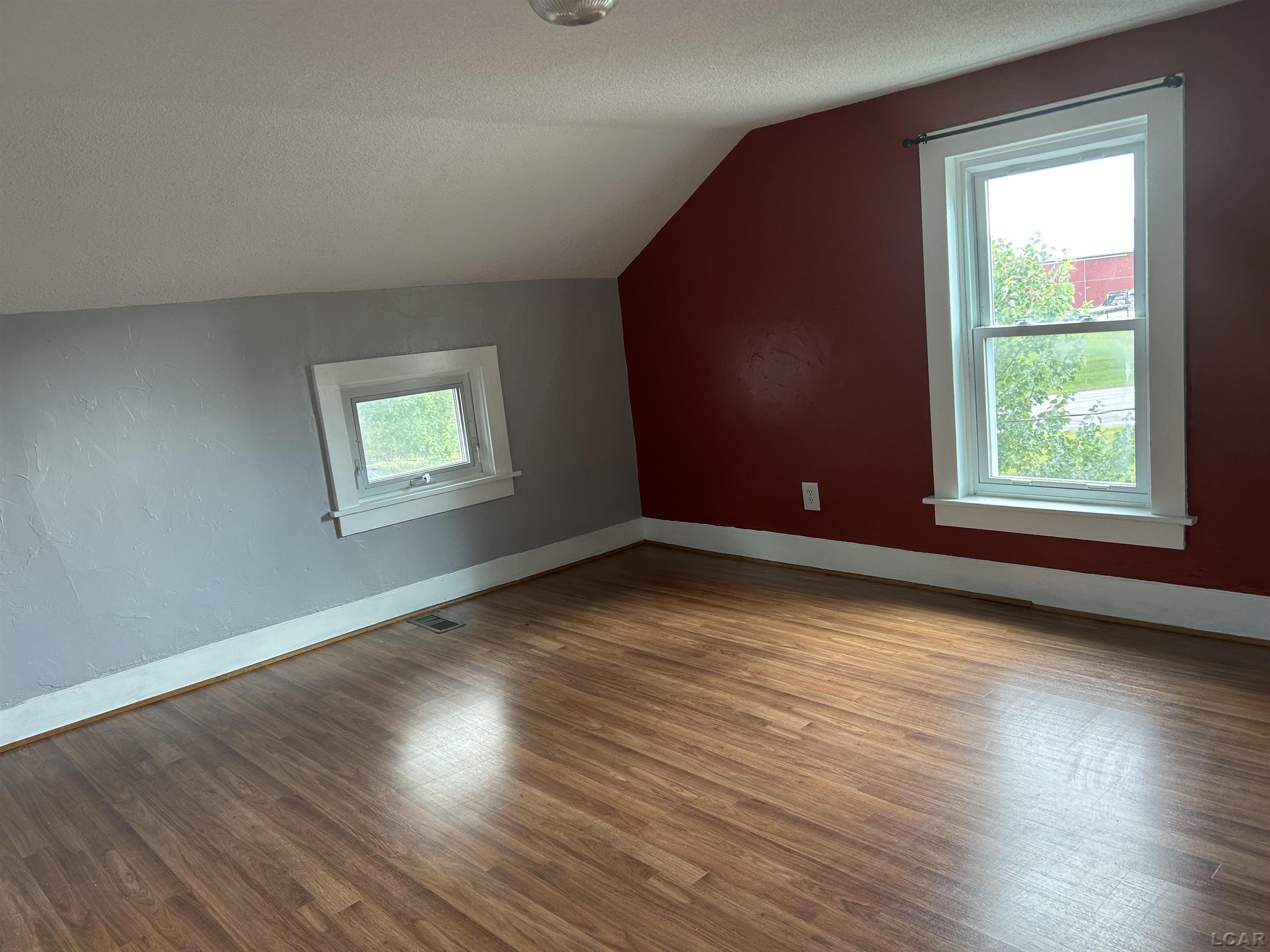 9790 Stoddard Road Adrian, MI 49221 - Photo 27 of 28 50121389-26.JPG
