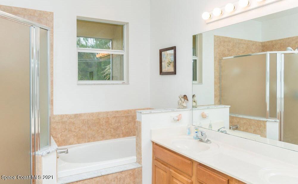 3188 Ricks Way Melbourne Beach, FL 32951 - Photo 12 of 17 MasterBathroom