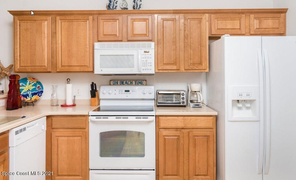 3188 Ricks Way Melbourne Beach, FL 32951 - Photo 10 of 17 Kitchen