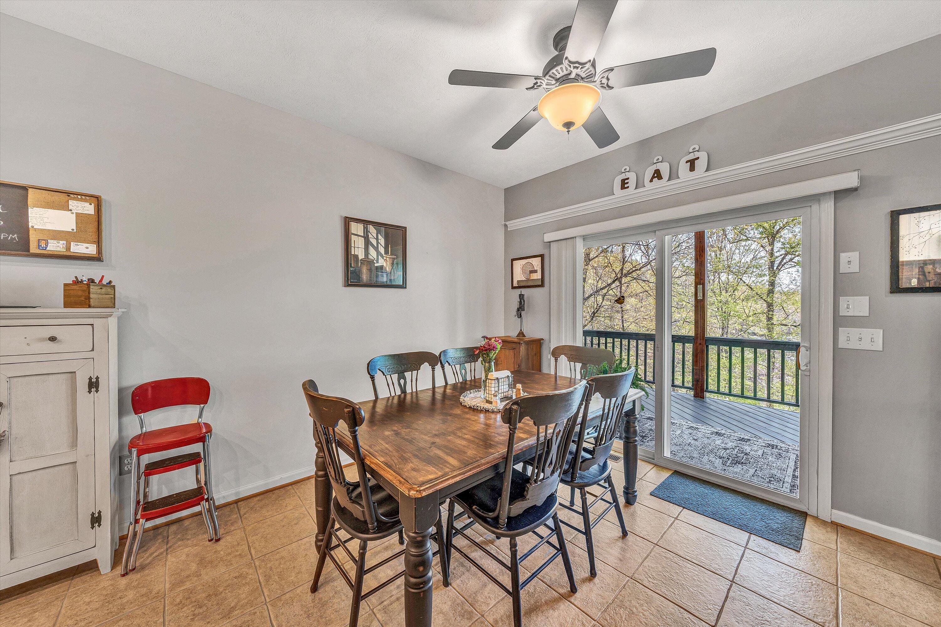 1295 Idlewood Road Hardy, VA 24101 - Photo 14 of 55 18-DSC00356