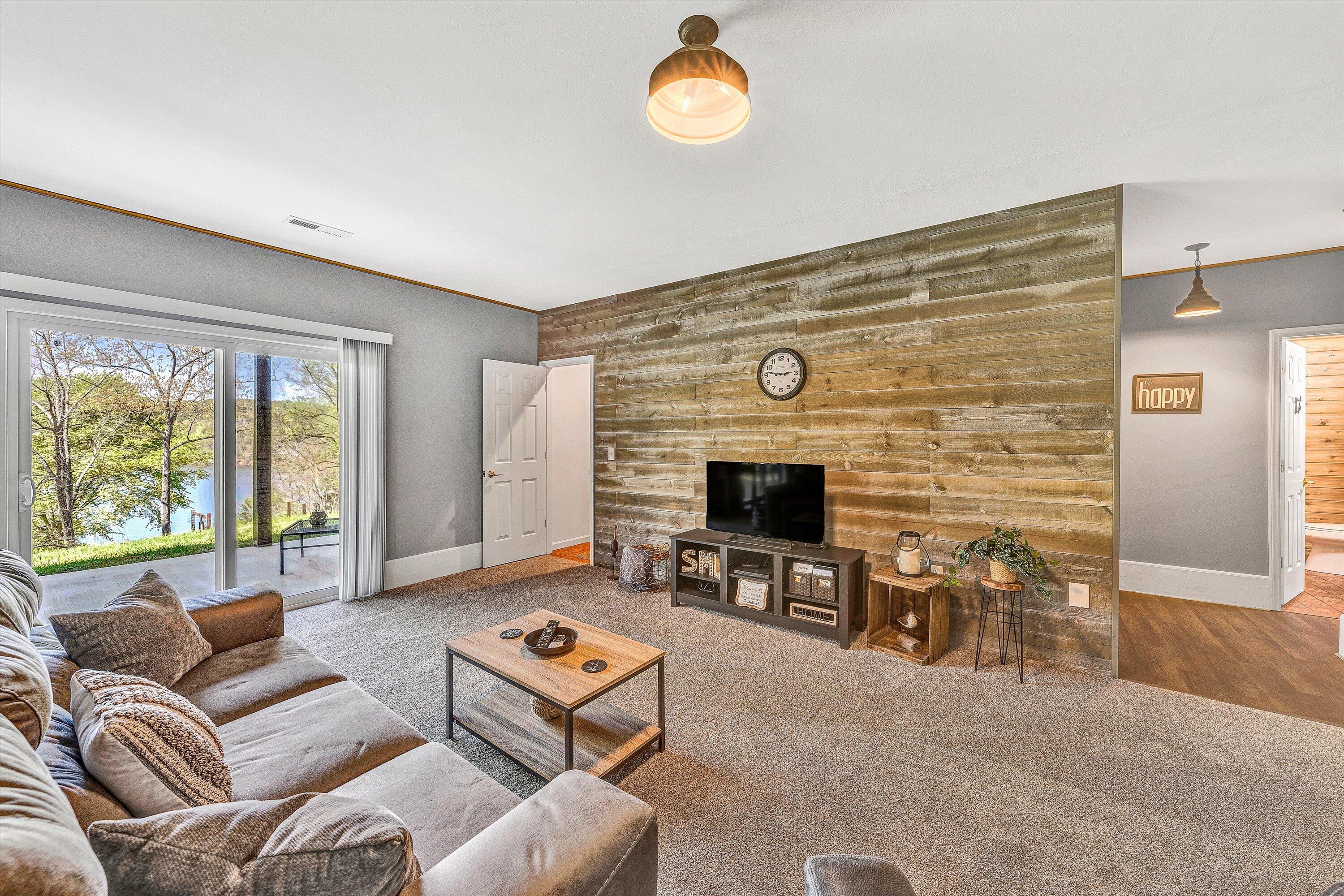 1295 Idlewood Road Hardy, VA 24101 - Photo 29 of 55 33-DSC00408