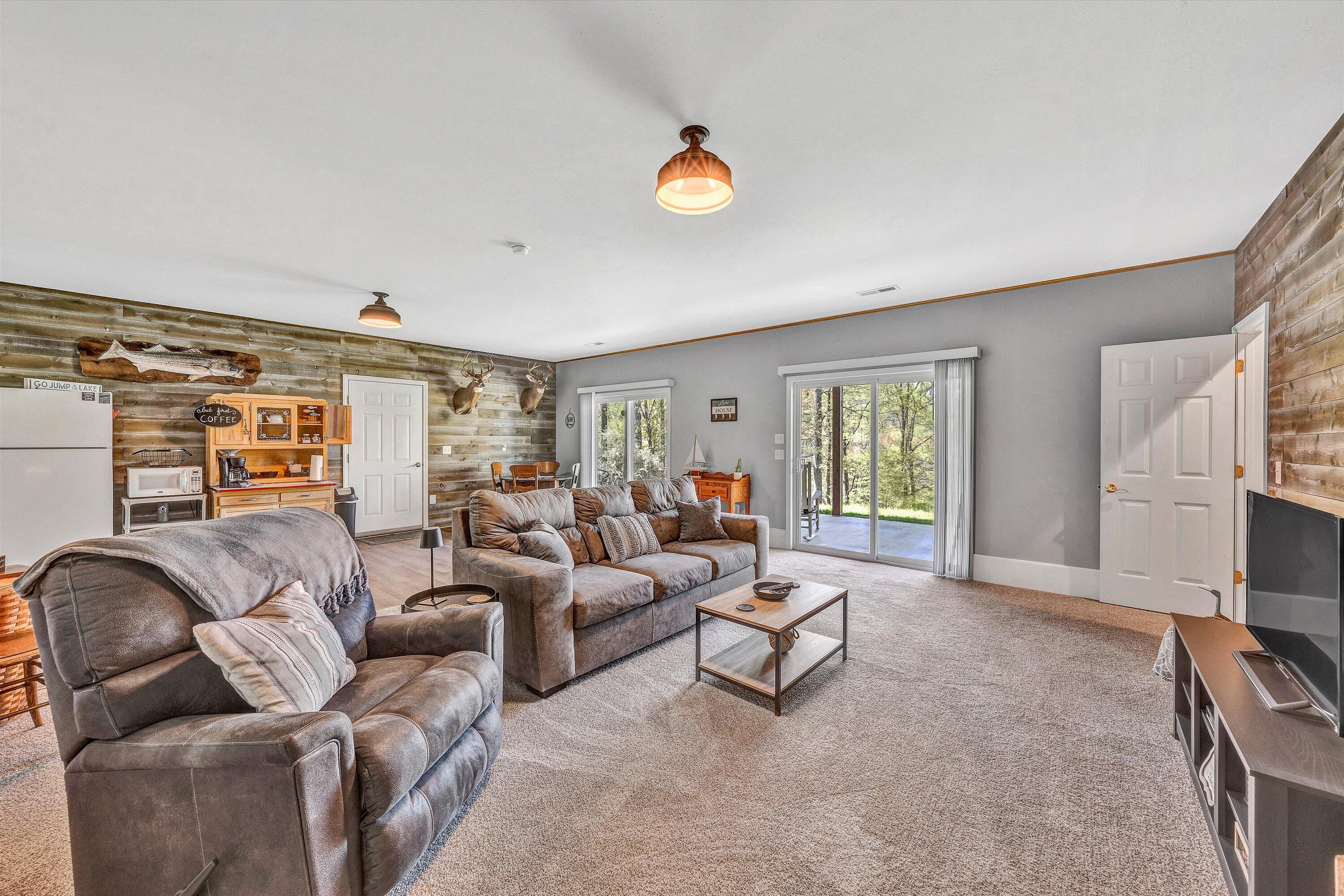 1295 Idlewood Road Hardy, VA 24101 - Photo 31 of 55 35-DSC00416