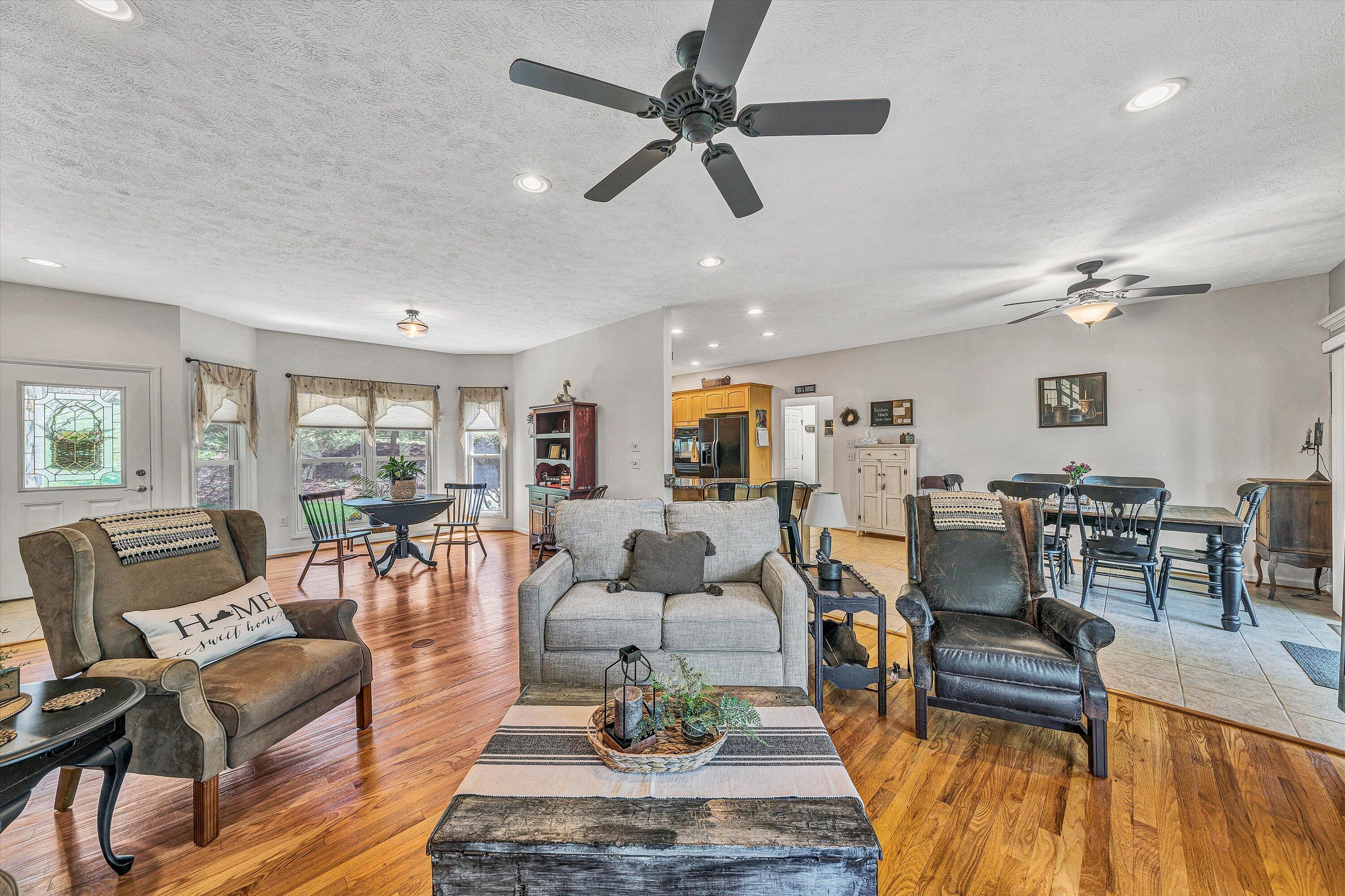 1295 Idlewood Road Hardy, VA 24101 - Photo 9 of 55 13-DSC00341