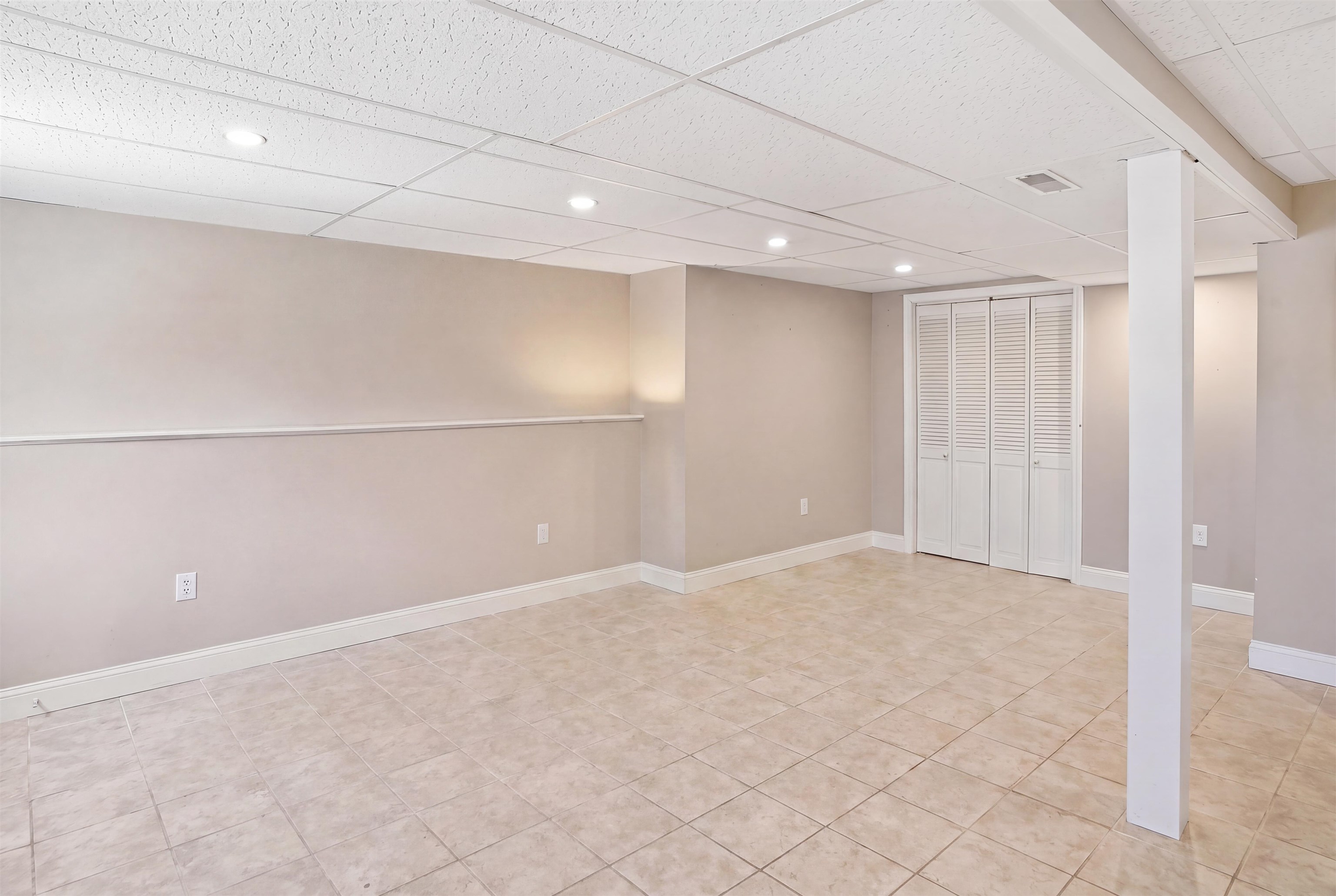 1 Jessica Lane Hudson, NH 03051 - Photo 45 of 59