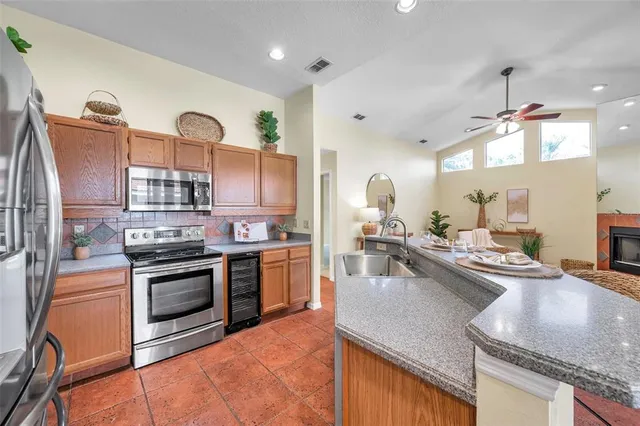 $648,000 | 980 Live Oak Avenue Northeast, St. Petersburg, FL 33703