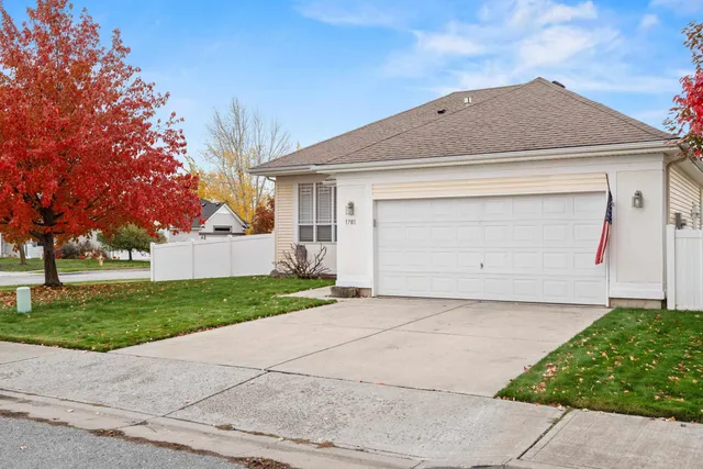 $2,100 | 1701 West Cimarron Lane, Spokane, WA 99208